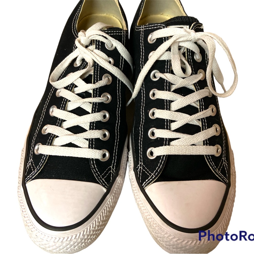 Converse AllStar Chucks black and white combo M11/W13 EUC.